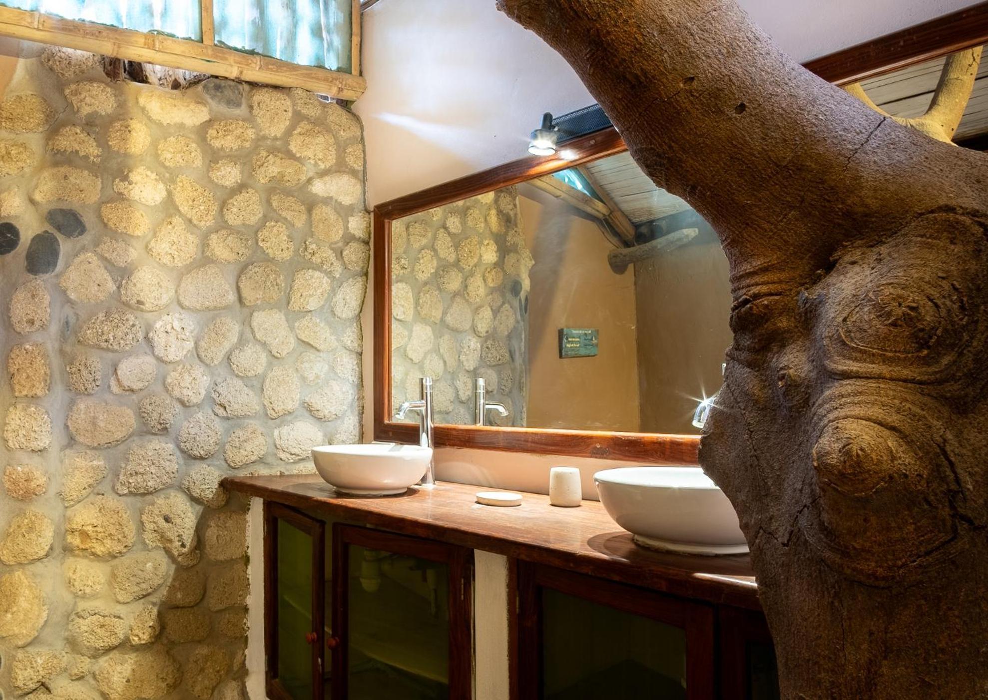 La Maison Eco House & Yoga Mancora Exterior photo